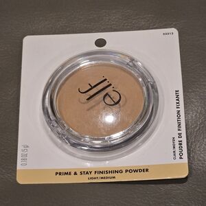 Prime & Stay Finishing Powder - Light/Medium